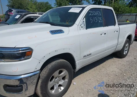 2025 Ram 1500 Big Horn Crew Cab 4X4 6'4 Box z USA, uszkodzony, nr VIN 1C6RRFBG0SN546806